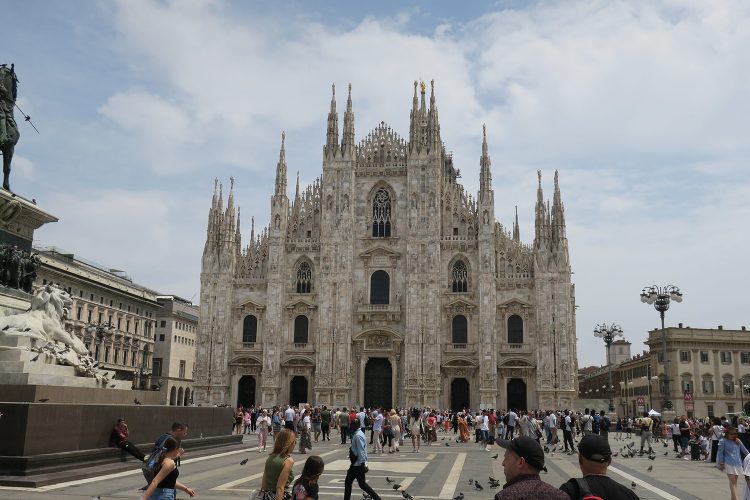 大学院生がイタリアで開催された世界地震工学会議で論文を発表しました |...