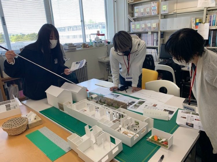 新井研究室が登米町家（有形文化財）の利活用計画の検討を行っています |...