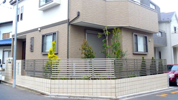 角地のおしゃれなクローズ外構工事 【さいたま市緑区の施工例】