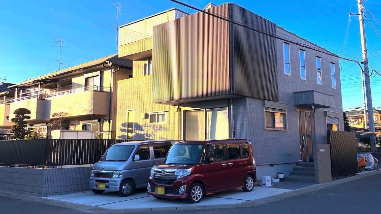 角地のセミクローズ外構工事【埼玉県東松山市の施工例】