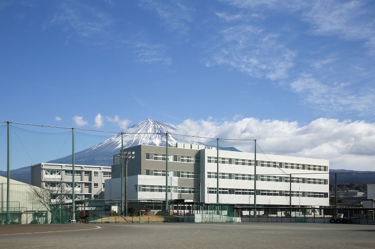 静岡県立富士宮東高等学校管理普通教室棟 | 企業組合 針谷建築事務所