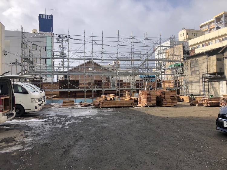 郡山市の仮設住宅再利用の現場が始まっています。 | はりゅうウッドスタ...
