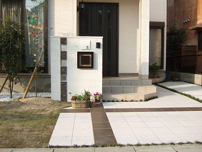 モノトーンを基調に建物との調和を考えて 大津市 | 京阪グリーン | ...