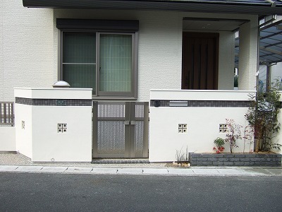 スクリーンレンガでポイントを 新鮮さを感じます 大津市 | 京阪グリー...