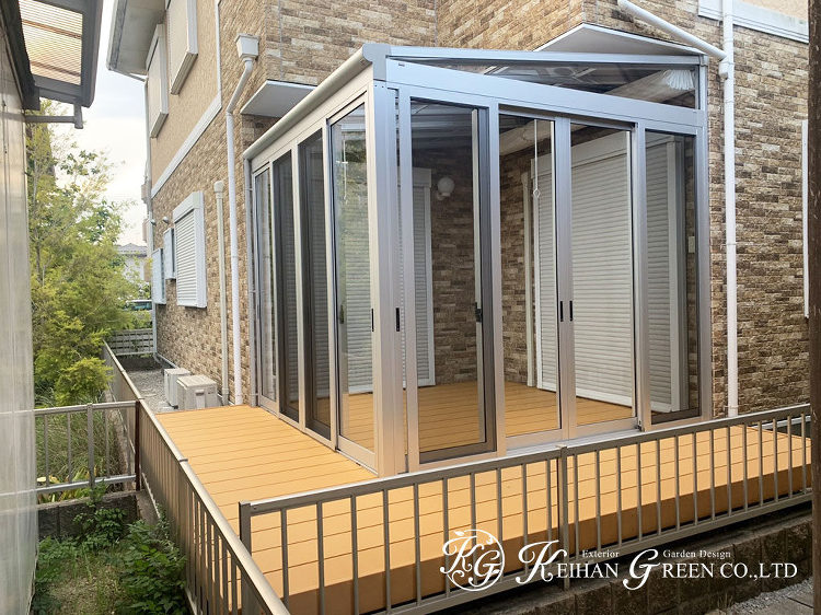 ご家族のアウトドアリビングに、家事スペースに ? テラス囲いでお庭を有...