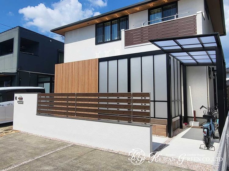 高級感のあるガーデンルーフとスクリーン 栗東市 | 京阪グリーン | ...