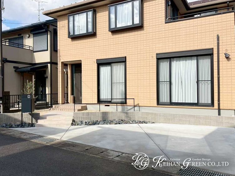 外構リフォームで実現した、開放的な玄関アプローチ 野洲市 | 京阪グリ...