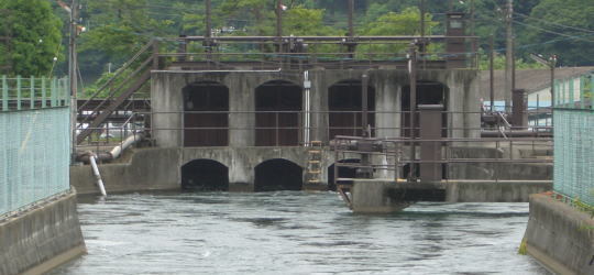 セルフビルドのガラス工房 - 神奈川県小田原市にあるデザイン建築設計の...
