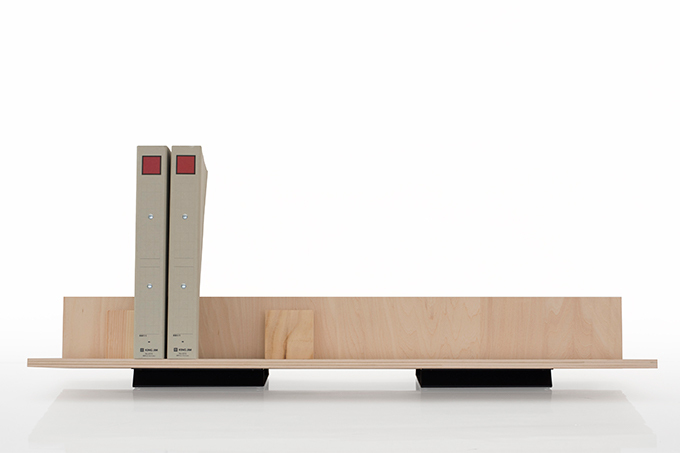 デスクトレー 卓上スタンド|ディスプレイ什器・展示スタンドの通販ならマ...