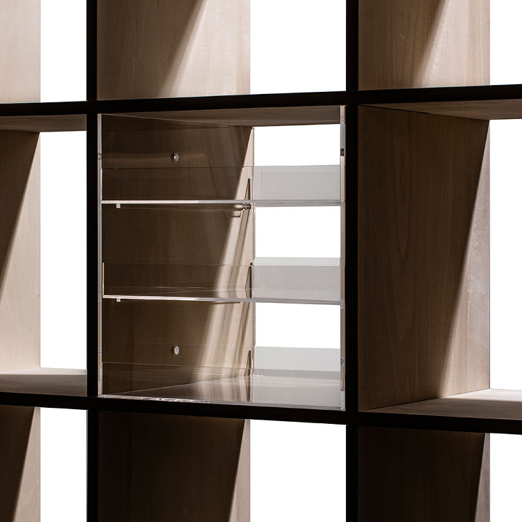 アクリルトレー | Shelf 壁一面の本棚 | margherita...