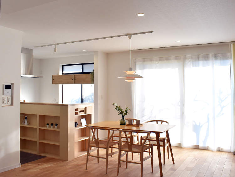 【戸建てリノベーション】シンプルで美しい家事ラクな自然素材の家 | 千...