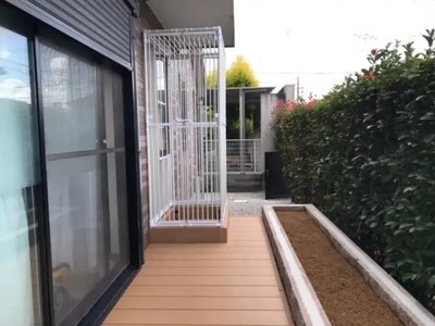 猫が柵を超える！？猫を庭に放し飼いできる柵を作った事例