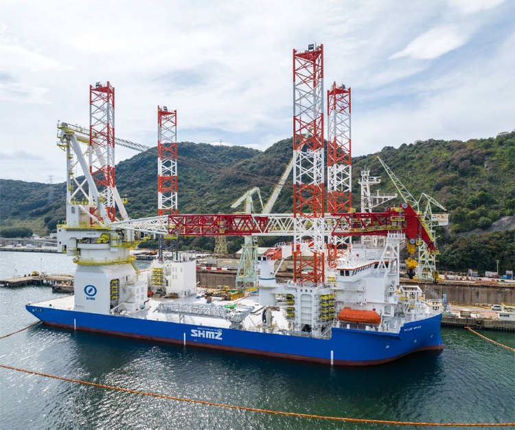 世界最大級のSEP船「BLUE WIND」が完成 | 企業情報 | 清...