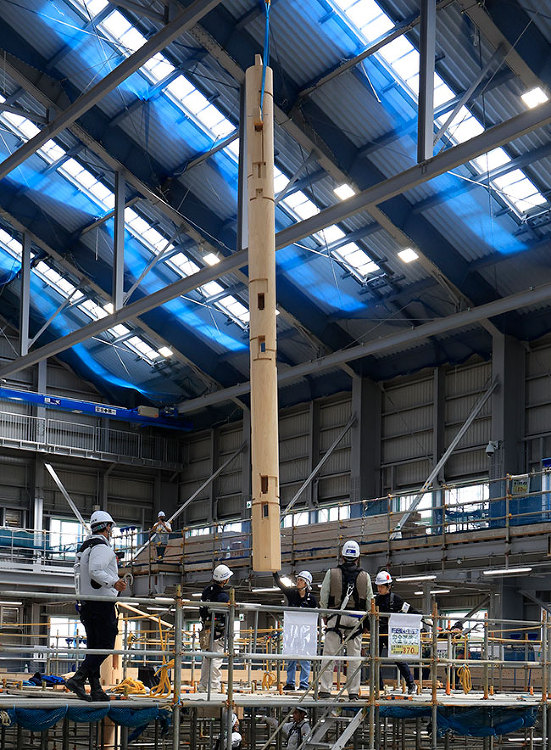 First Column Erection Ceremony Held...
