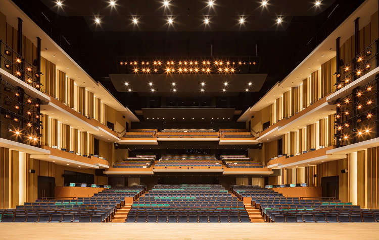 Hiratsuka Hall of Arts and Culture ...