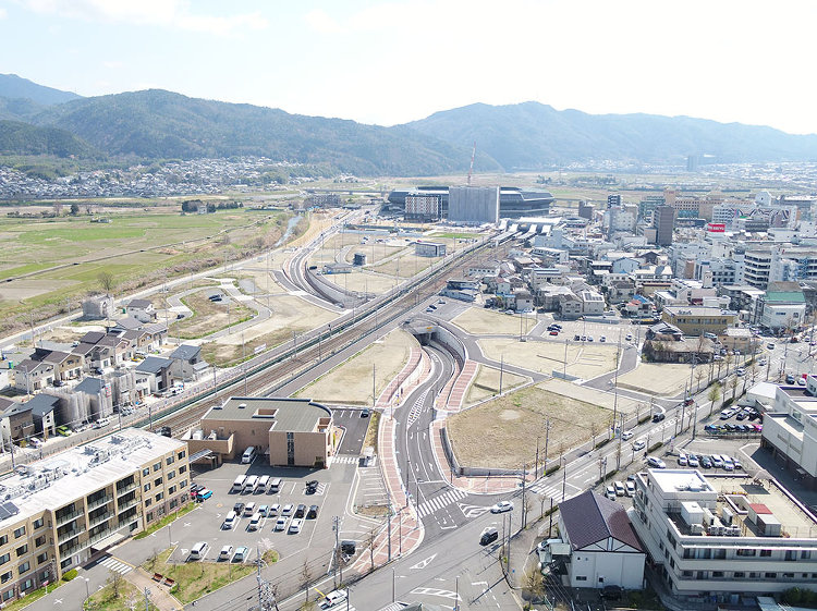 亀岡駅北土地区画整理事業 道路築造等整備 | 施工実績 | 清水建設