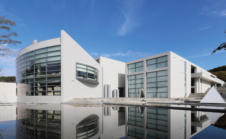 兵庫県立こどもの館 | 製品採用事例 | 外壁・内装仕上材【NFDシリ...