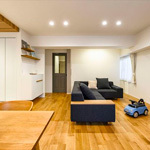 フレキシブル＆すっきり！ロールスクリーンで仕切るリノベ | リノベーシ...