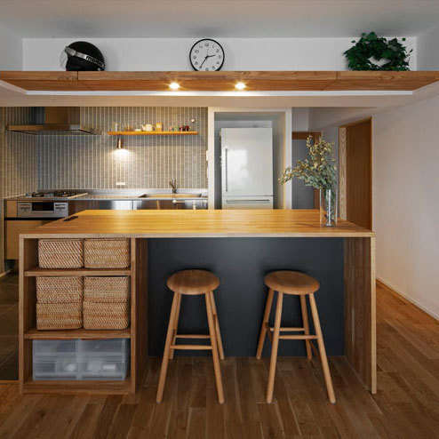 なに飾る？リノベでつくった「見せる収納」ウォールシェルフ | リノベー...