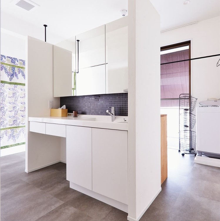 干すもたたむもラクラク♪ランドリースペースで洗濯動線をシンプルに | ...