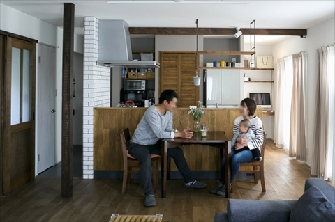 暮らしの中心は2階リビングで | リノベーション・リフォーム・新築なら...