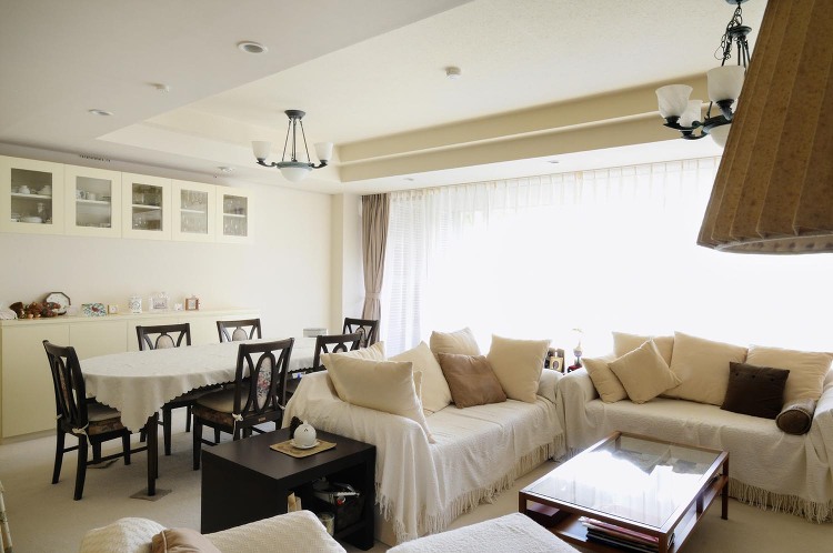 重く暗い空間を明るい空間へ | リノベーション・リフォーム・新築ならス...