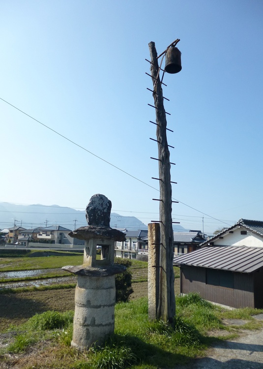 釘抜き池の畔で見つけた火の見櫓 〈せとうち暮らしvol.19〉 | 自...