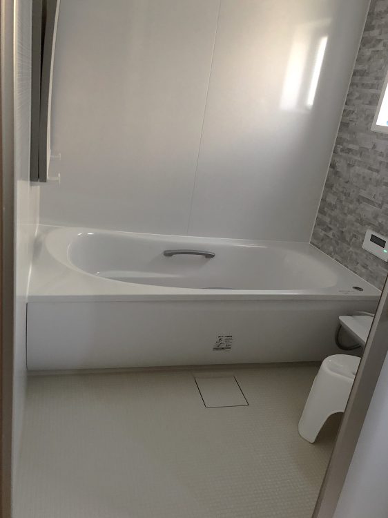 姶良市の浴室・トイレ・洗面化粧台リフォーム施工事例 ｜T様邸｜ 【リビ...