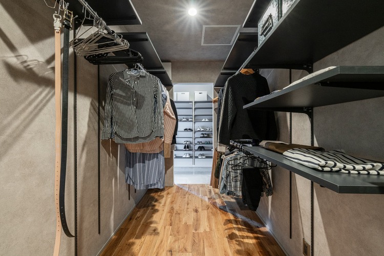 【実例あり】ウォークインクローゼットの後悔ポイント15選！失敗しない方...