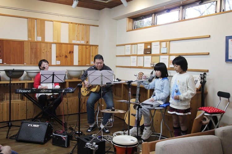 シュミトモノカイLIVE! in感謝祭 | 大阪の注文住宅、木の家の工...