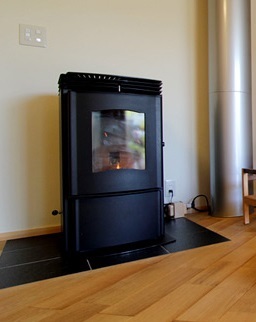 ペレットストーブと薪ストーブ | 大阪の注文住宅、木の家の工務店コアー...