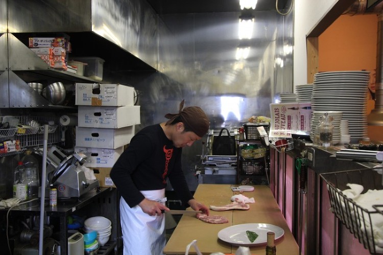 お施主様こだわりの素材で!牛徳 焼肉・精肉店 取材 | 大阪の注文住宅...