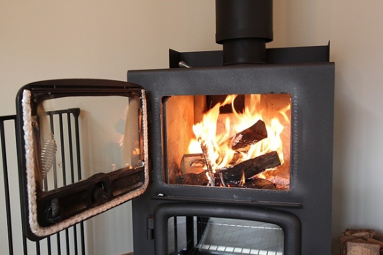 薪ストーブ特集 | 大阪の注文住宅、木の家の工務店コアー建築工房