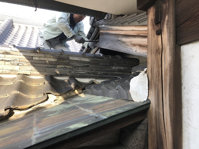 お寺の屋根、破風の修理 | 大阪の注文住宅、木の家の工務店コアー建築工...