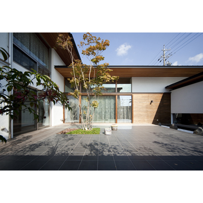 五枚屋根の家 | 中庭がある鉄筋コンクリート造の住宅 | （株）結設計...