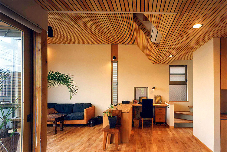 菊名の家 | 天井高の違いによる心地よい新鮮さのある空間 | (株)結...