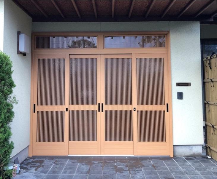 玄関ドアリフォーム│雰囲気を残した新たなドアへ【ユニテ】富山のリフォー...