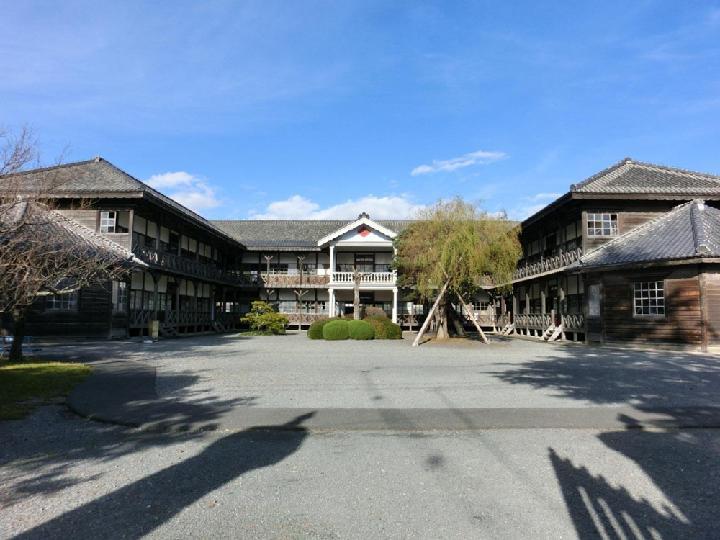 被災地・石巻で体験！中学1年生がボランティア | 日経クロステック（x...