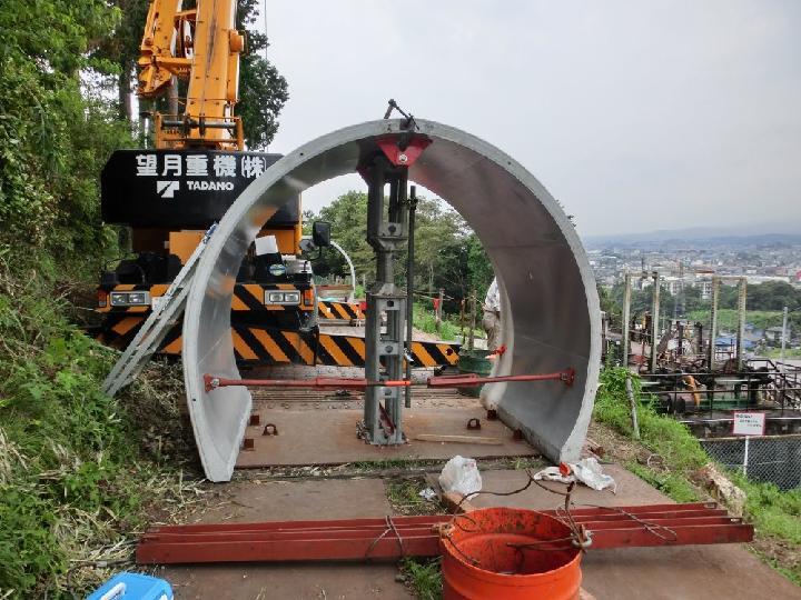 小断面トンネルの内面補強の工期短縮、三井住友建設 | 日経クロステック...