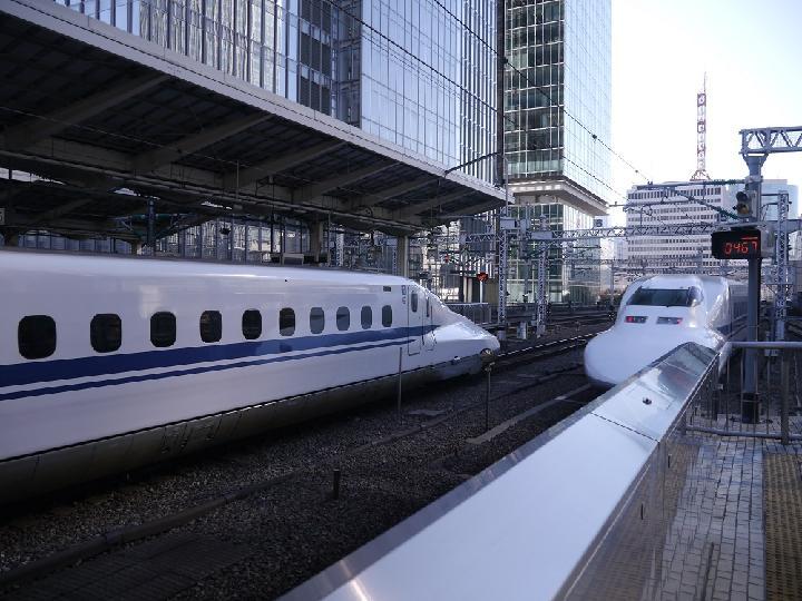 東海道新幹線「4秒短縮」へ、遅延回復に効果大 | 日経クロステック(x...