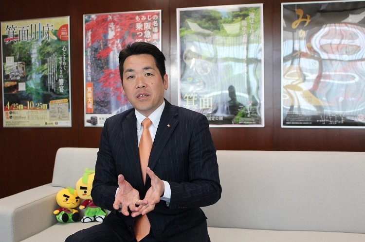 五輪後(5)「人口を奪っても生き残る」箕面市・倉田市長 | 日経クロス...