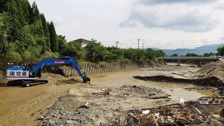 九州豪雨で国が初の権限代行、流木など除去 | 日経クロステック（xTE...