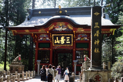 三峯神社で建築巡り!関東屈指の神社建築をレポート | トーキョー建築ト...