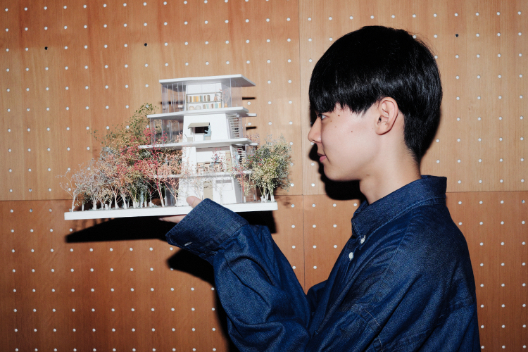 いきものを照らす灯台 | SELECTION | STUDIO WOR...