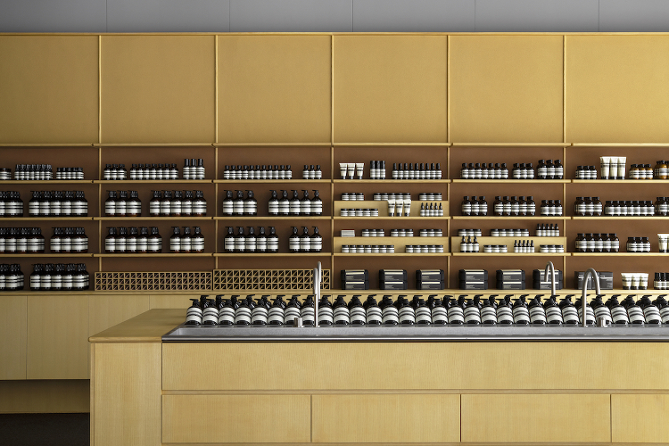 AESOP NAGOYA SAKAE casereal