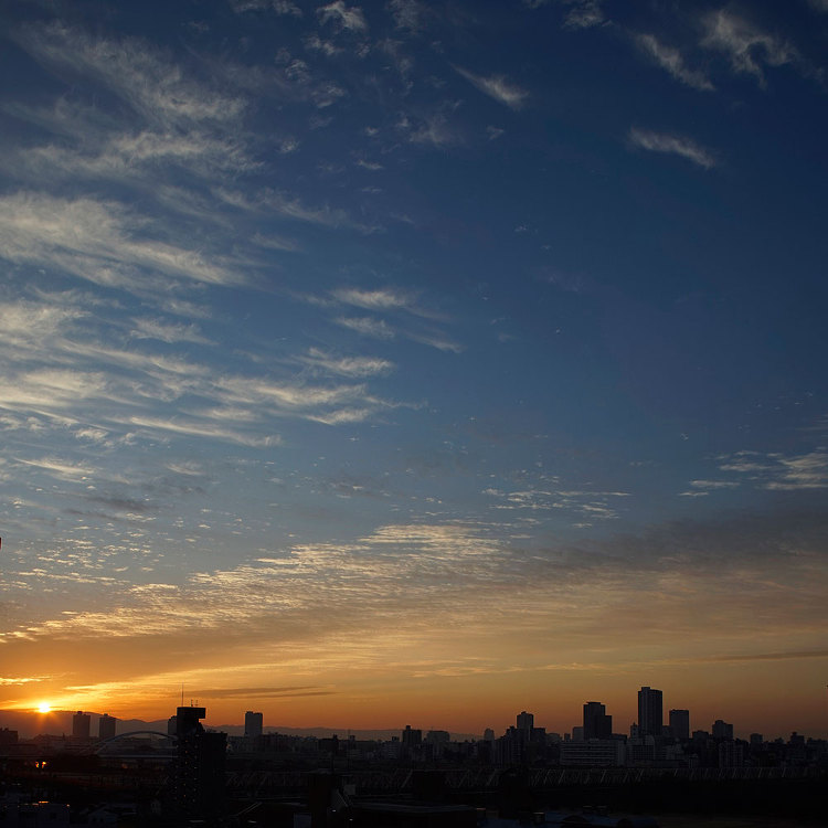 爽やかな、けさの夜明け!