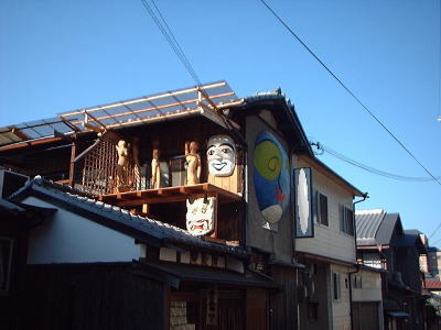 ■Mysteryの建築■ No.12 ―お面な建築 - 神奈川県小田原...