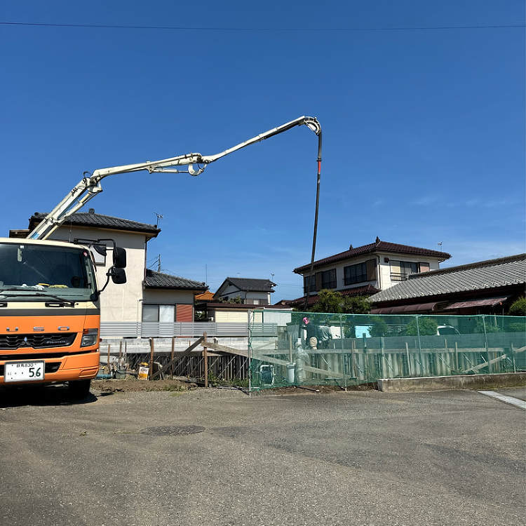 基礎コンクリート打設|群馬県 耐震等級3 高気密高断熱設計 - POT...