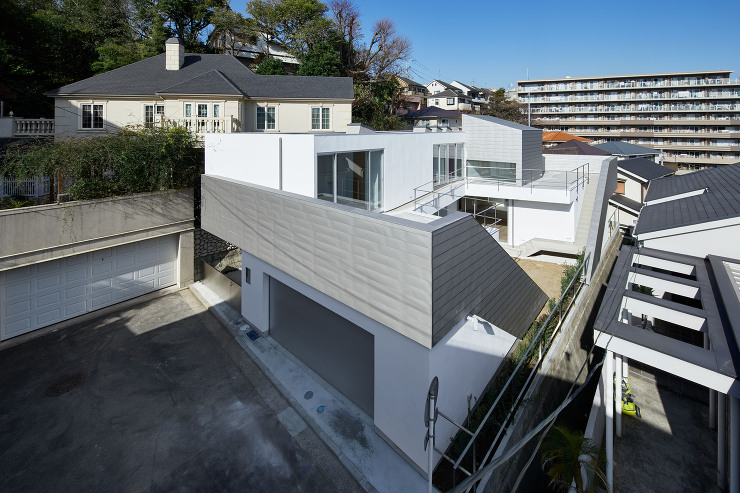 本牧の住宅（崖地に建つ回遊型眺望住宅）