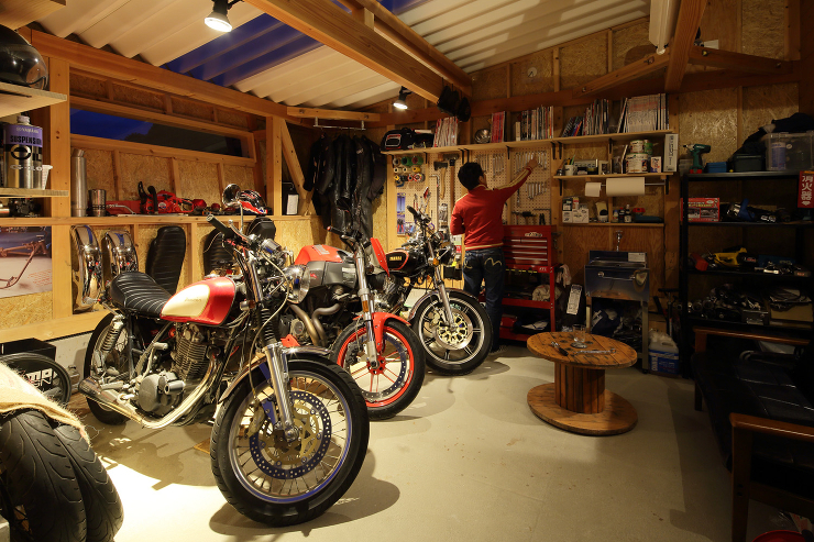 住宅：バイクガレージのある暮らし